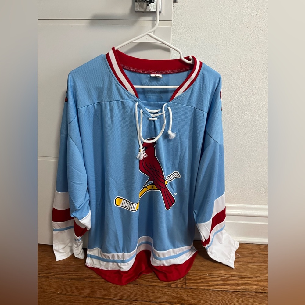 St. Louis Cardinals hockey jersey size extra large
